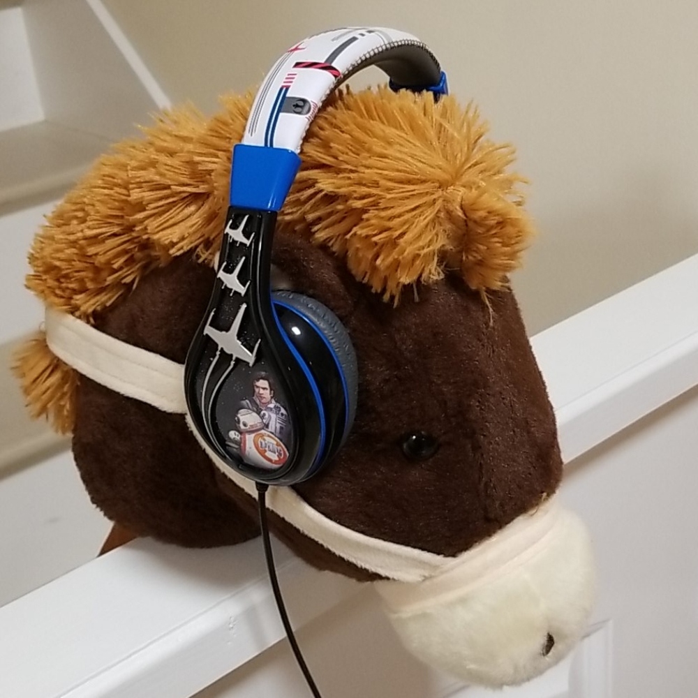 Star Wars kids headphones